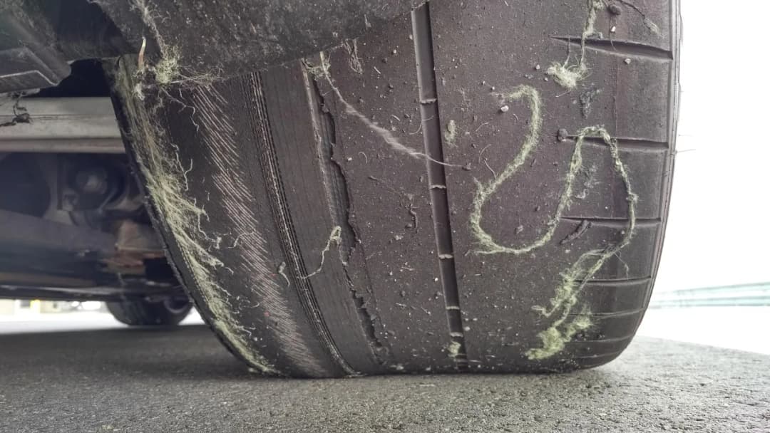 Mandat za niezmienione opony - uniknij kar i dowiedz się więcej