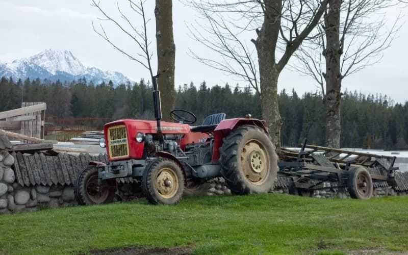 Jaki olej do silnika C-330? Odkryj najlepsze opcje dla Twojego traktora