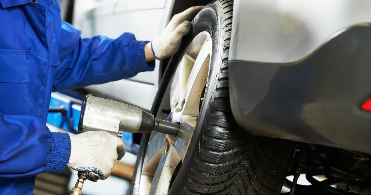 Ile kosztuje naprawa opony? Sprawdź ceny i uniknij wysokich kosztów