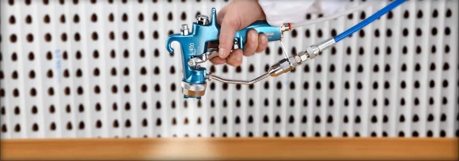 Jaka dysza do lakierowania samochodu? Wybierz idealną dla siebie!